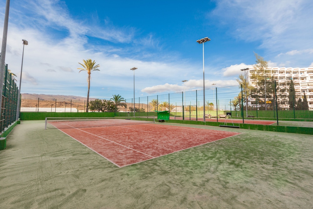 Abora Buenaventura by Lopesan Hotels — Sports & recreation in Playa del Ingles, Canary Islands