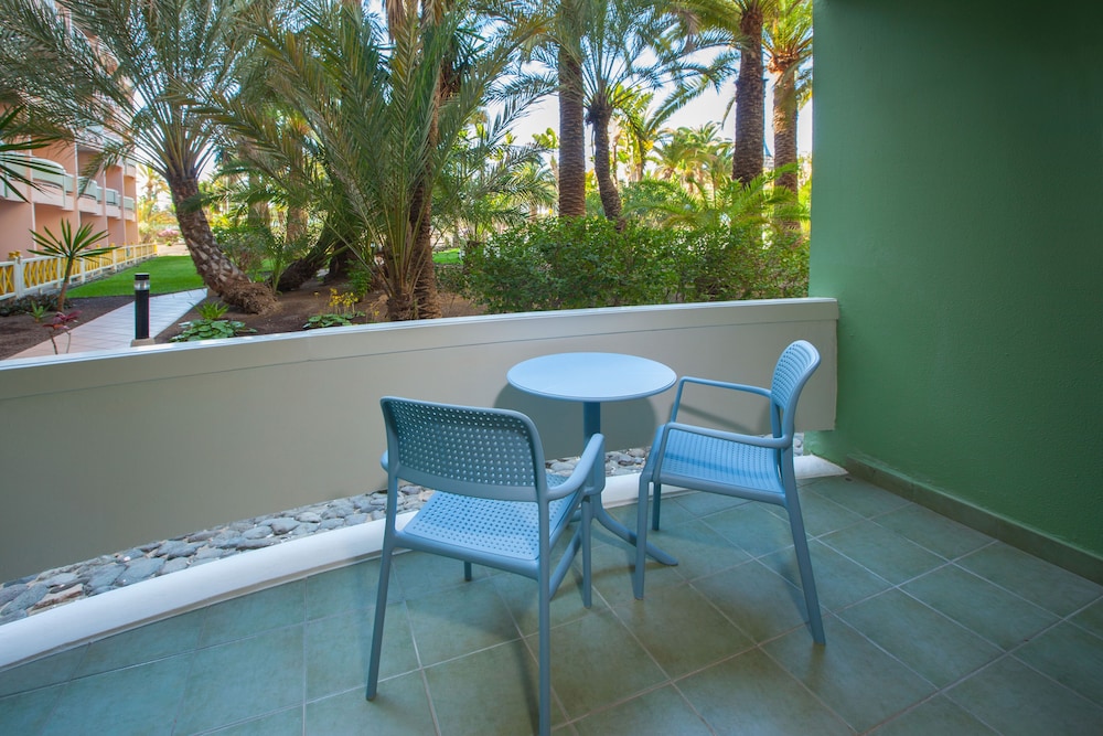 Abora Buenaventura by Lopesan Hotels — Hotel rooms in Playa del Ingles, Canary Islands