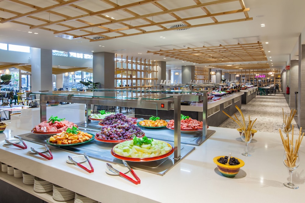 Abora Buenaventura by Lopesan Hotels — Restaurant & bars in Playa del Ingles, Canary Islands