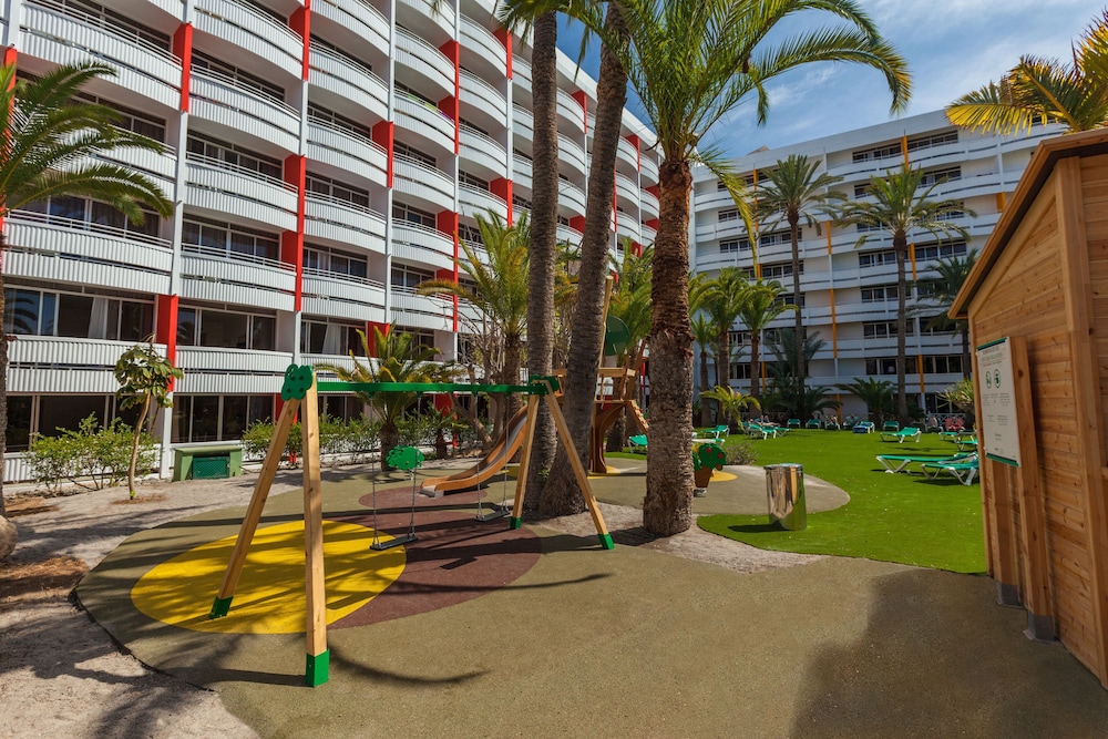 Abora Buenaventura by Lopesan Hotels — Attractions for children in Playa del Ingles, Canary Islands