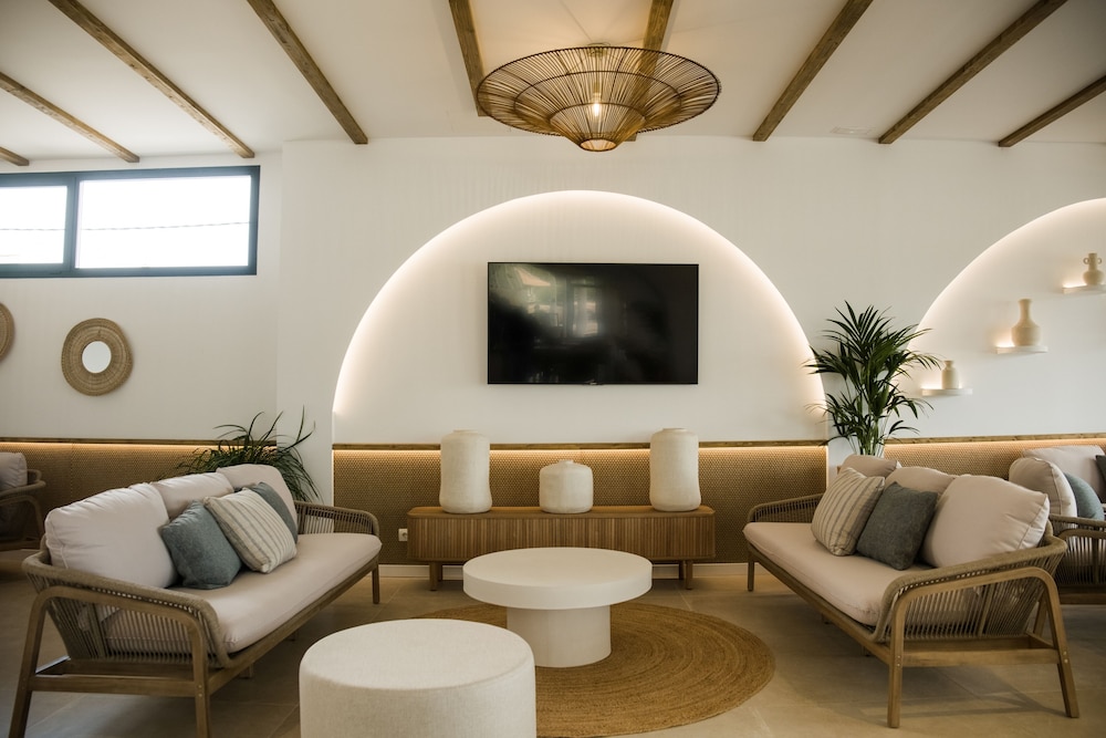 Hotel Moré — Hotel rooms in Alcudia, Balearic Islands