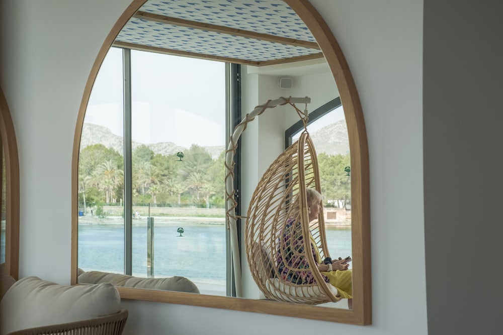 Hotel Moré — Hotel rooms in Alcudia, Balearic Islands
