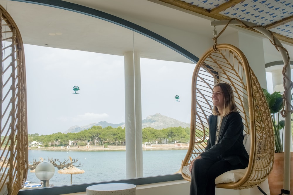 Hotel Moré — Hotel rooms in Alcudia, Balearic Islands