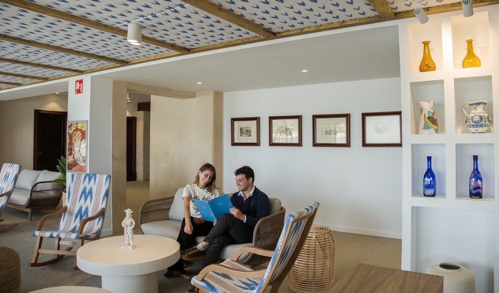 Hotel Moré — Hotel building in Alcudia, Balearic Islands