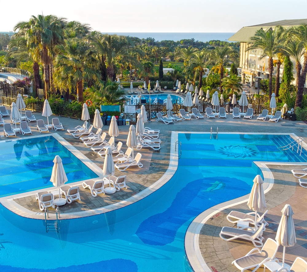 Novum Garden Side - All Inclusive — Swimming pool in Side