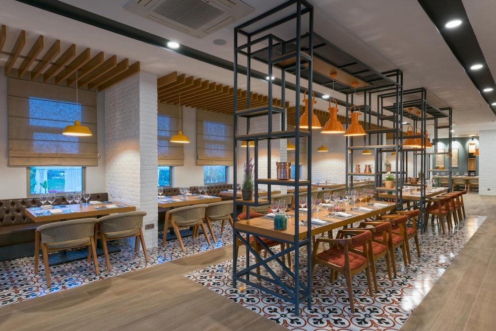 Novum Garden Side - All Inclusive — Restaurant & bars in Side