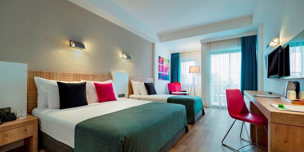 Novum Garden Side - All Inclusive — Hotel rooms in Side