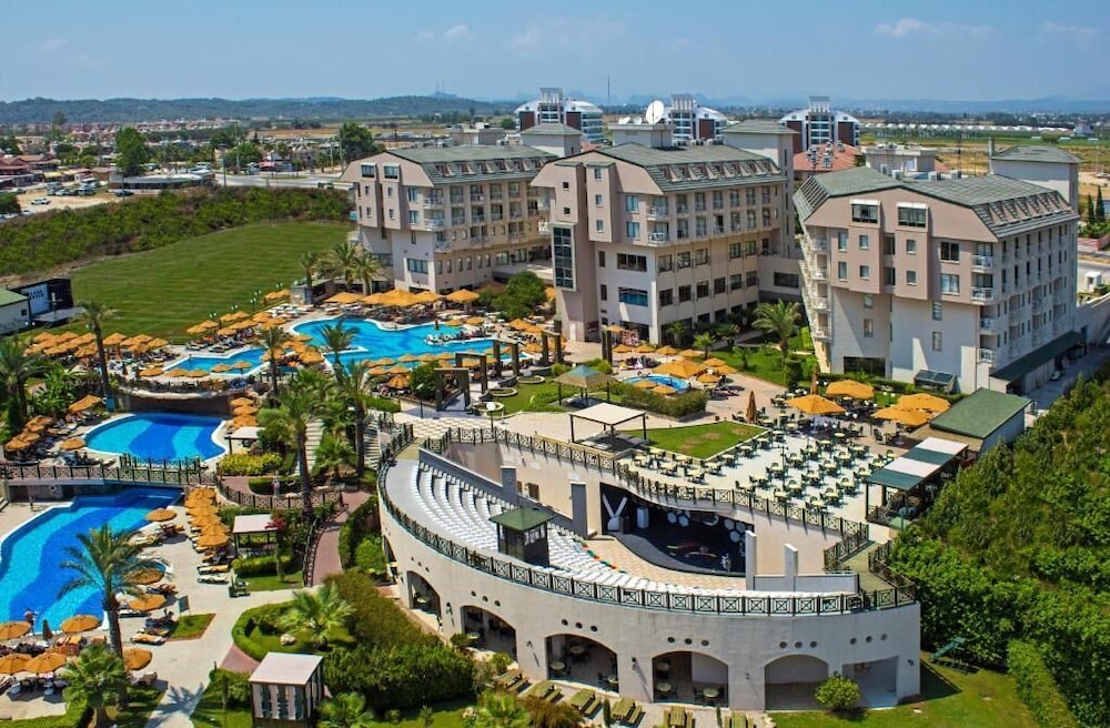 Novum Garden Side - All Inclusive — Hotel building in Side