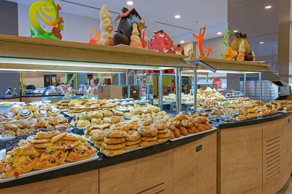 Novum Garden Side - All Inclusive — Restaurant & bars in Side