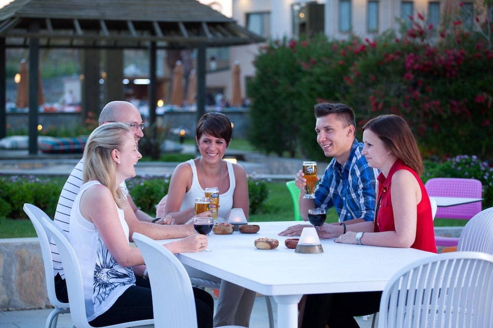 Novum Garden Side - All Inclusive — Restaurant & bars in Side