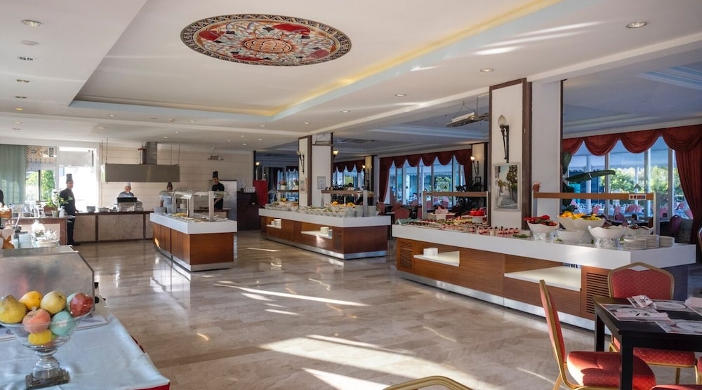 Pine House by Werde Hotels - All inclusive — Restaurant in Kemer