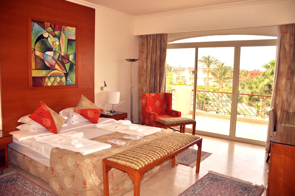 Parrotel Beach Resort — Hotel rooms in Sharm El Sheikh, Red Sea