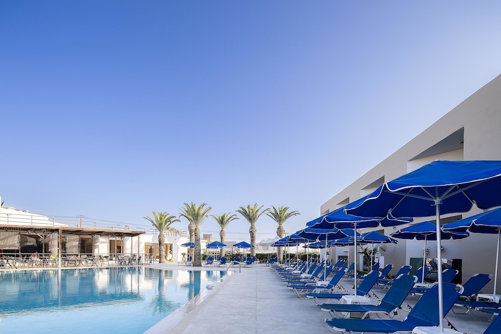 Rethymno Village — Swimming pool in Rethymnon