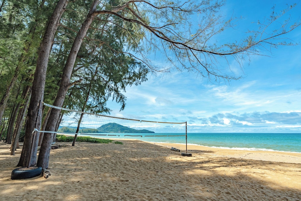 Splash Beach Resort Phuket — Beach in Mai Khao, Phuket Province