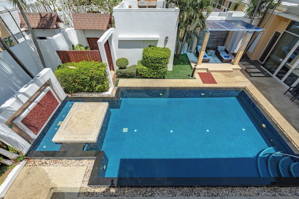 Splash Beach Resort Phuket — Swimming pool in Mai Khao, Phuket Province
