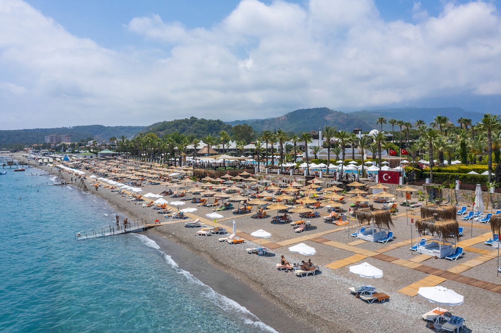 Emelda Sun Club - Ultra All Inclusive — Beach in Kemer