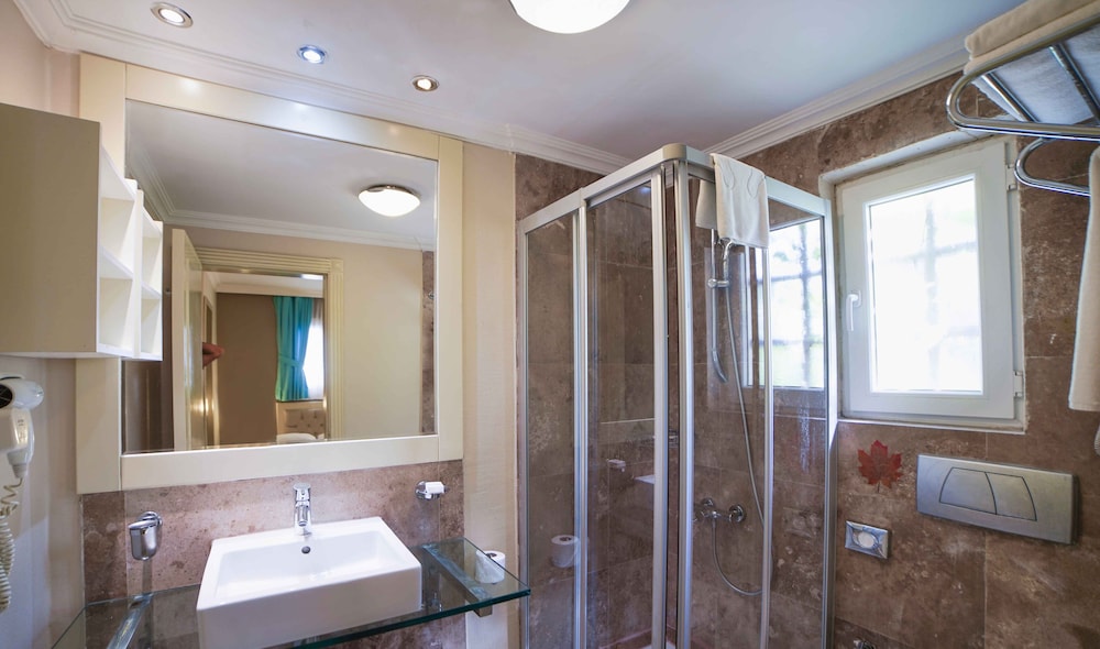 Emelda Sun Club - Ultra All Inclusive — Hotel rooms in Kemer