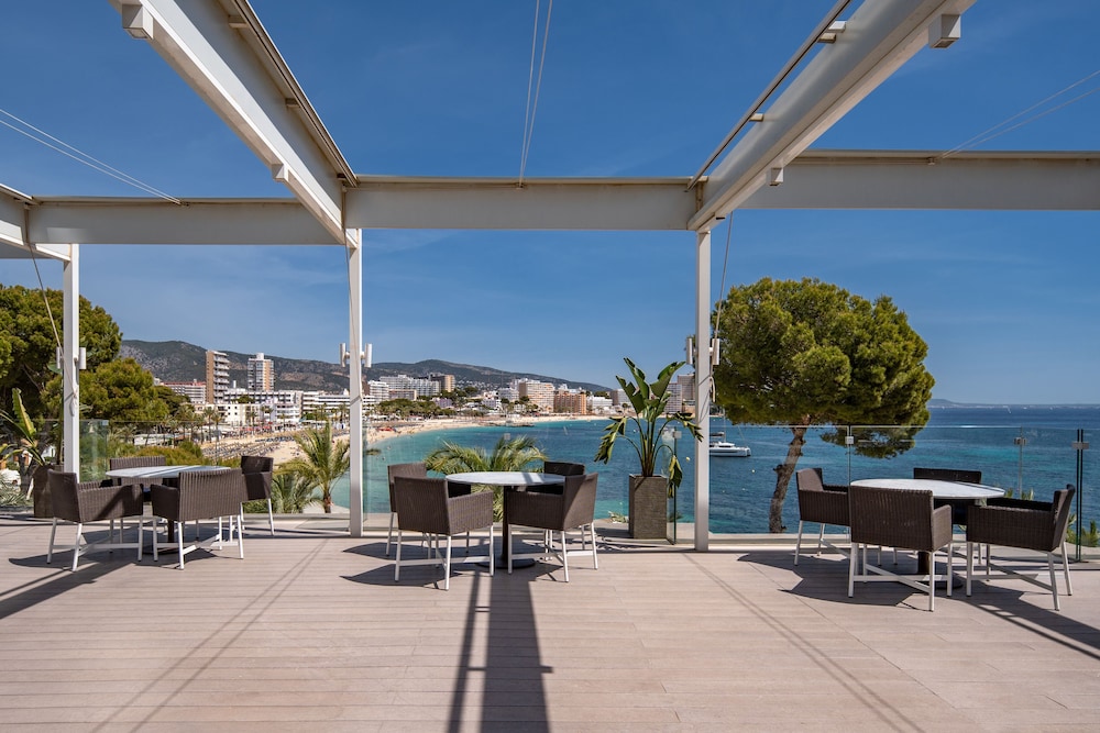 Melia Calviá Beach — Restaurant & bars in Magaluf, Balearic Islands