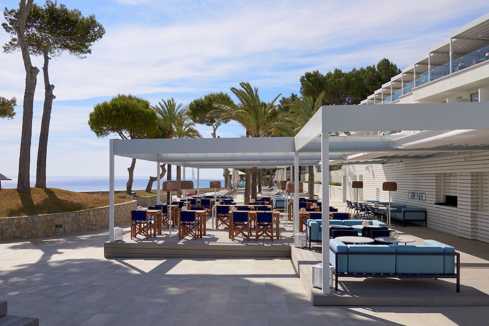 Melia Calviá Beach — Restaurant & bars in Magaluf, Balearic Islands