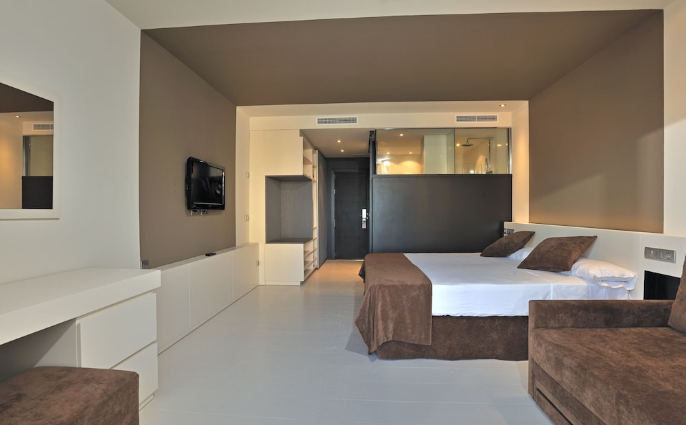 Sol Guadalupe — Hotel rooms in Magaluf, Balearic Islands