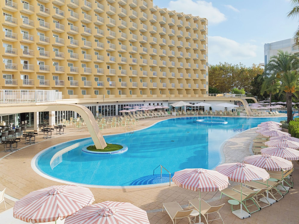 Sol Guadalupe — Swimming pool in Magaluf, Balearic Islands