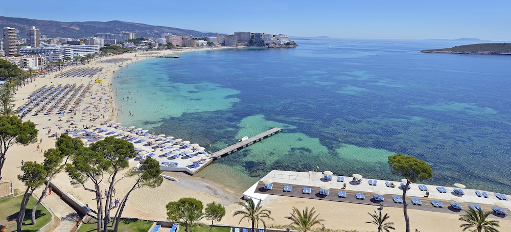Sol Guadalupe — Beach in Magaluf, Balearic Islands