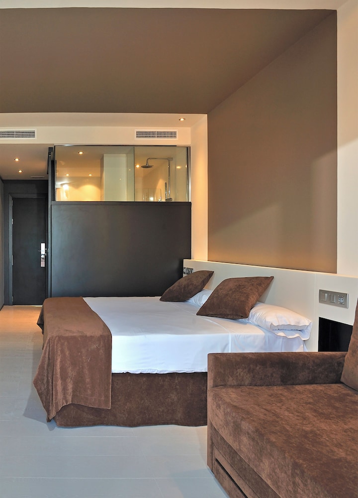 Sol Guadalupe — Hotel rooms in Magaluf, Balearic Islands