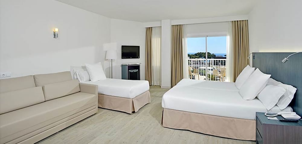 Sol Guadalupe — Hotel rooms in Magaluf, Balearic Islands