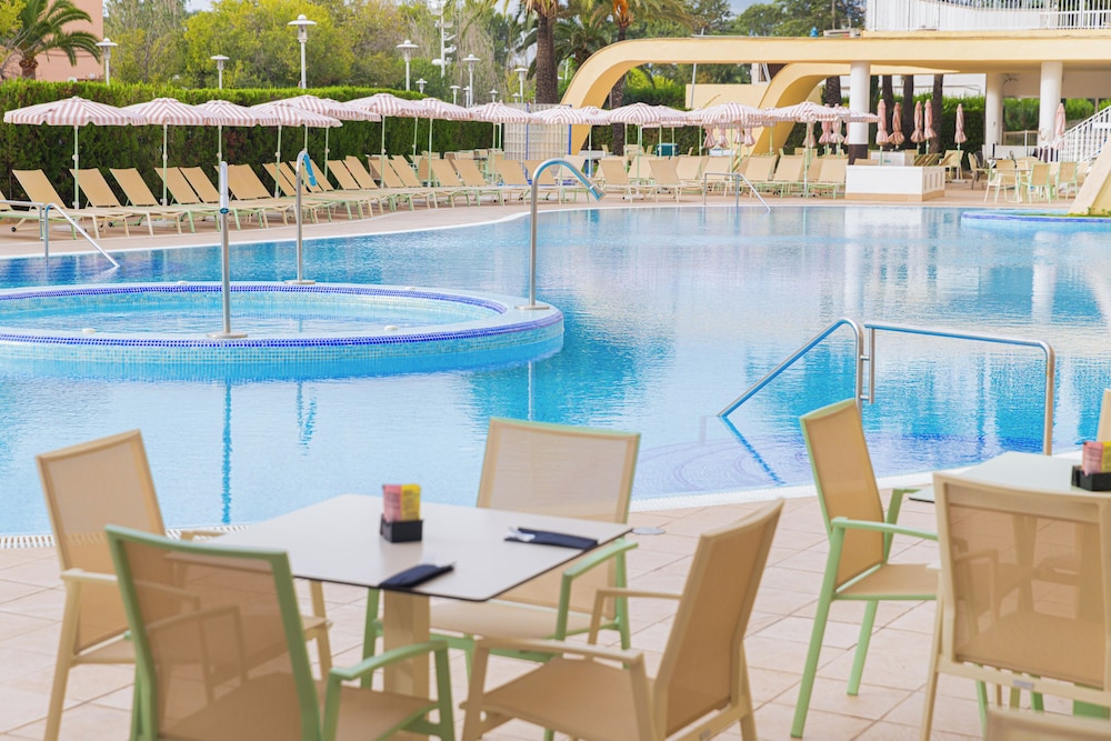 Sol Guadalupe — Swimming pool in Magaluf, Balearic Islands