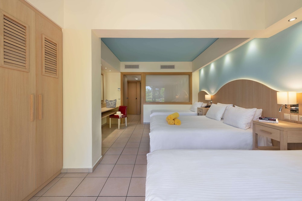 Star Beach Village and Water Park — Hotel rooms in Hersonissos