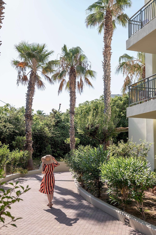 Star Beach Village and Water Park — Hotel building in Hersonissos