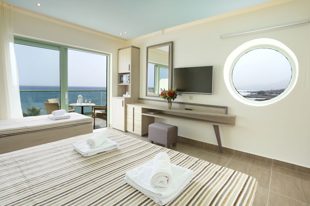 Star Beach Village and Water Park — Hotel rooms in Hersonissos