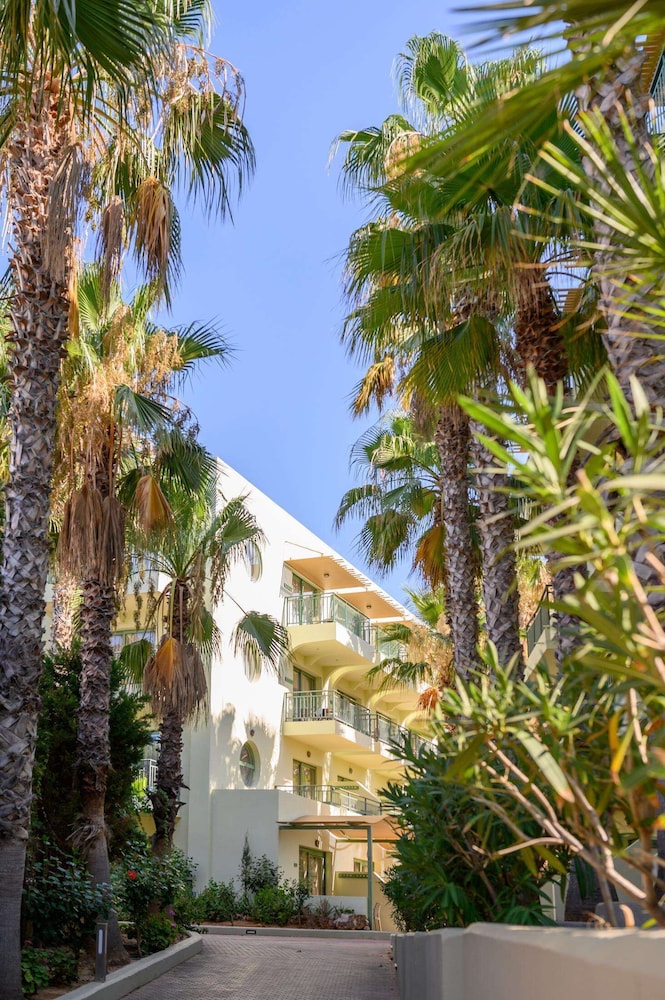 Star Beach Village and Water Park — Hotel building in Hersonissos
