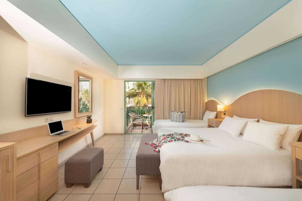 Star Beach Village and Water Park — Hotel rooms in Hersonissos