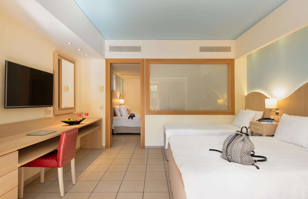Star Beach Village and Water Park — Hotel rooms in Hersonissos