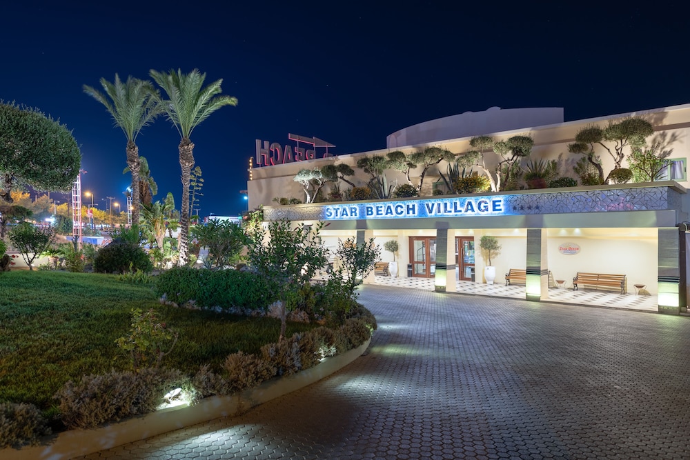 Star Beach Village and Water Park — Hotel building in Hersonissos