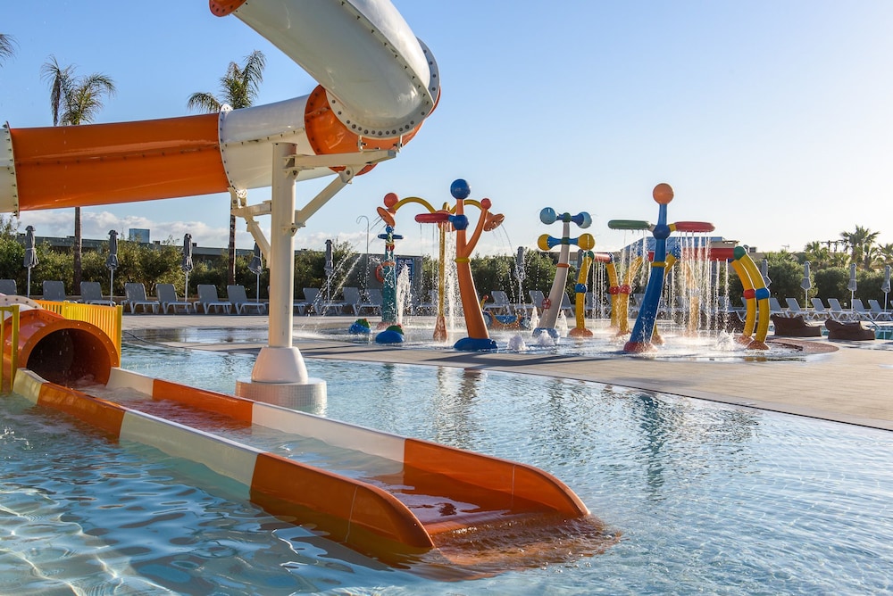 Stella Village Seaside Hotel - All inclusive — Swimming pool in Analipsi