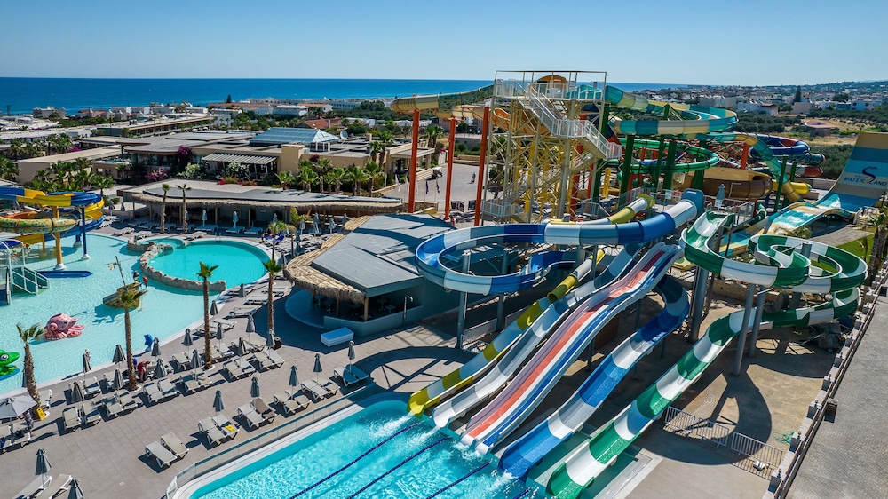 Stella Village Seaside Hotel - All inclusive — Swimming pool in Analipsi