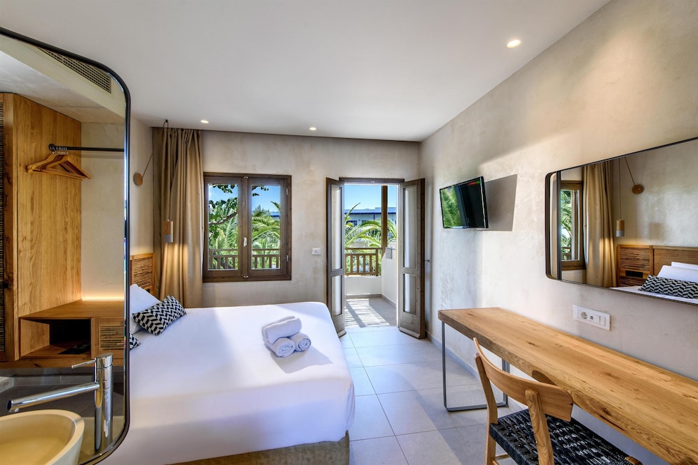 Stella Village Seaside Hotel - All inclusive — Hotel rooms in Analipsi