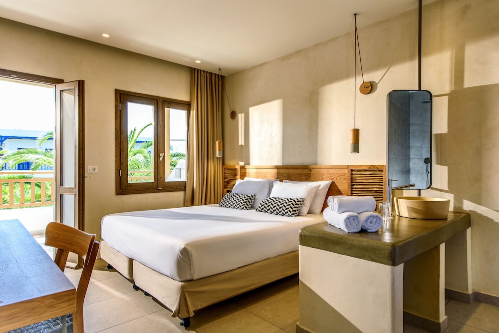 Stella Village Seaside Hotel - All inclusive — Hotel rooms in Analipsi