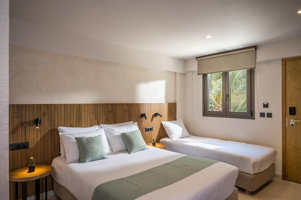 Stella Village Seaside Hotel - All inclusive — Hotel rooms in Analipsi