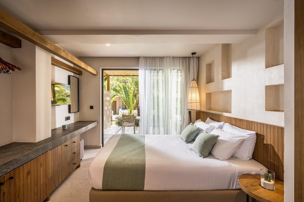 Stella Village Seaside Hotel - All inclusive — Hotel rooms in Analipsi
