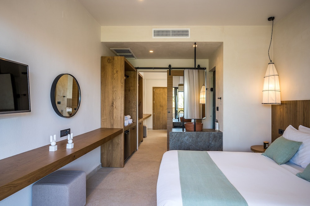 Stella Village Seaside Hotel - All inclusive — Hotel rooms in Analipsi