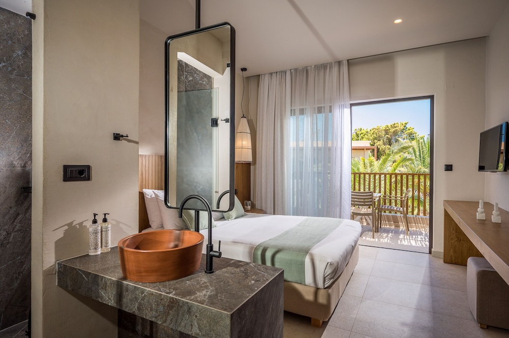 Stella Village Seaside Hotel - All inclusive — Hotel rooms in Analipsi