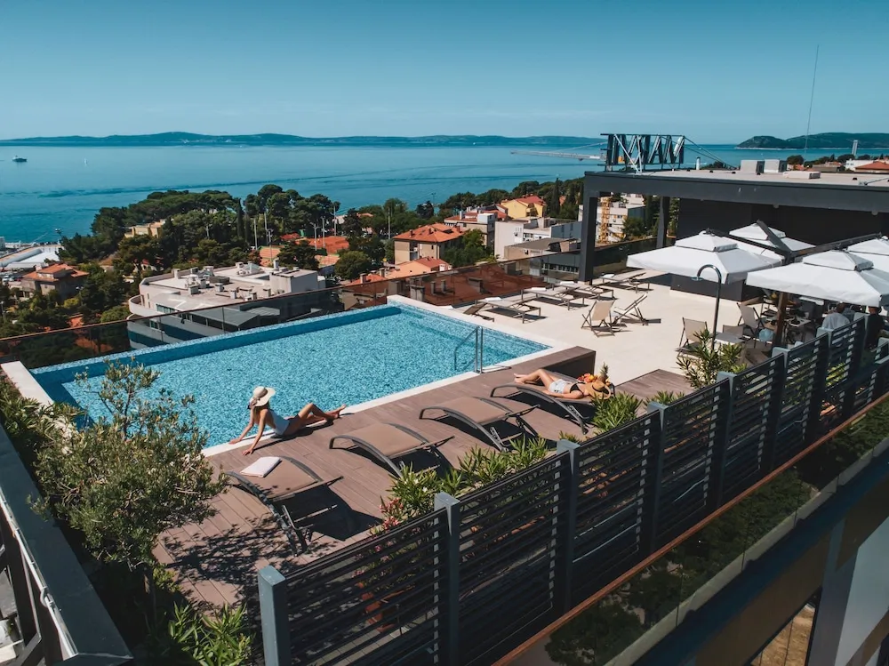 Marvie Hotel & Health