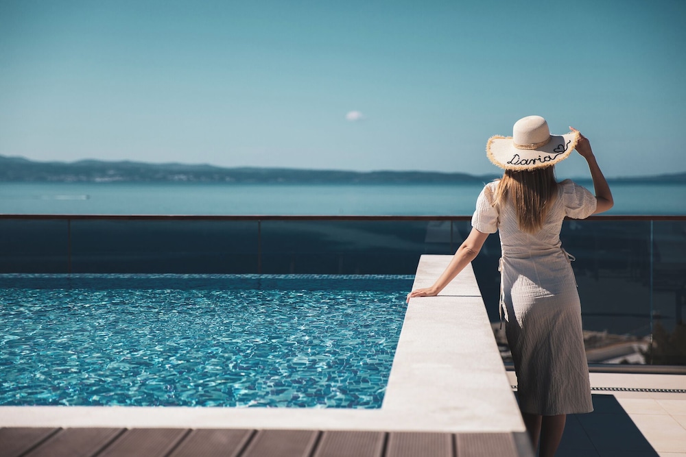 Marvie Hotel & Health — Swimming pool in Split, Split-Dalmatia