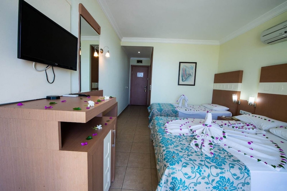 Sun Star Beach — Hotel rooms in Alanya