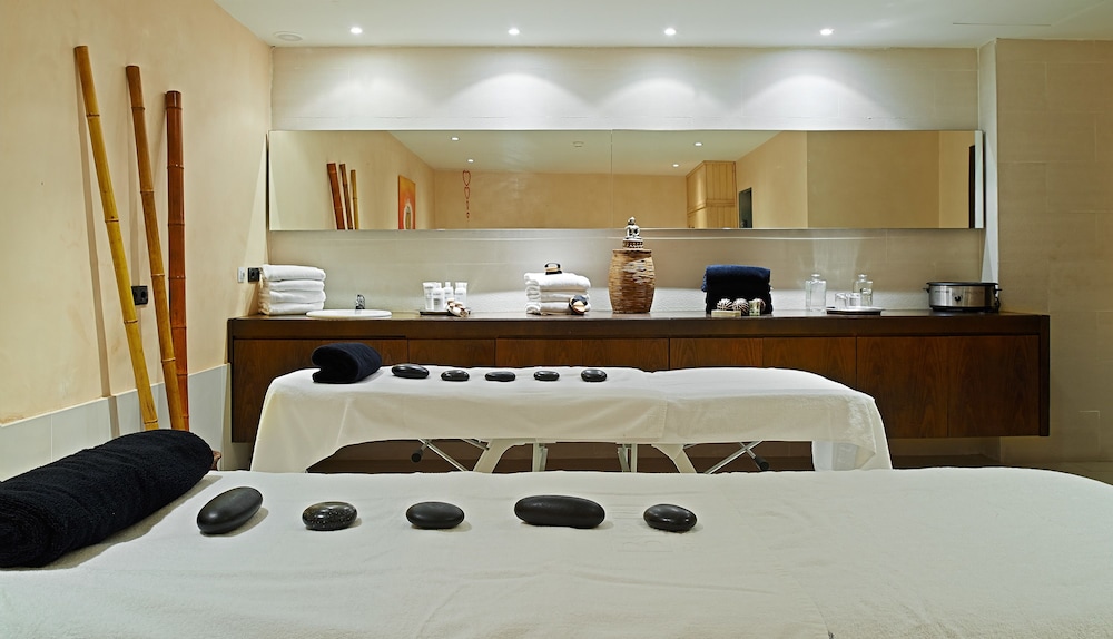 Hipotels Mediterráneo Hotel - Adults Only — Spa in Sa Coma, Balearic Islands