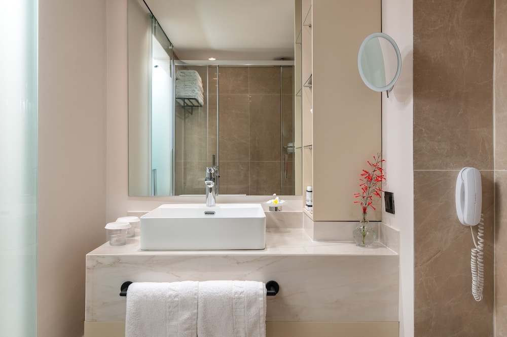 Hotel Mediterranean — Hotel rooms in Rhodes Town, South Aegean