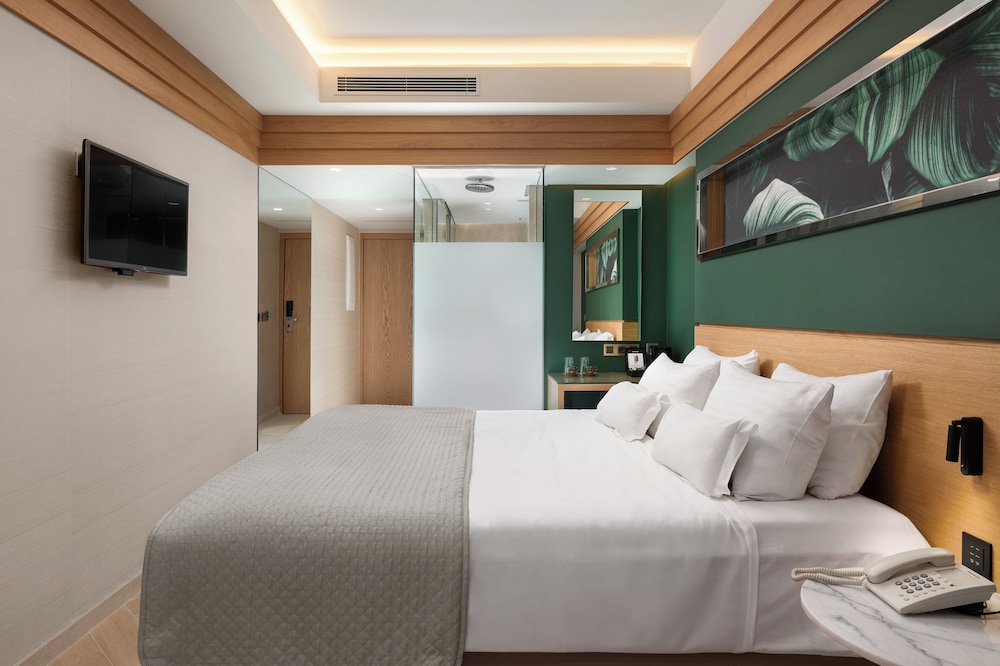 Hotel Mediterranean — Hotel rooms in Rhodes Town, South Aegean